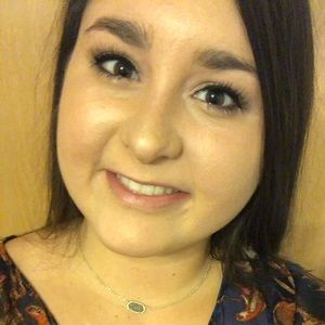 Meet your Posher, Lindsay
